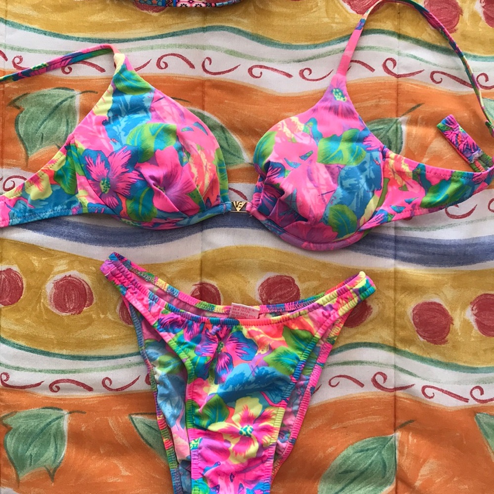 Venus Bikini